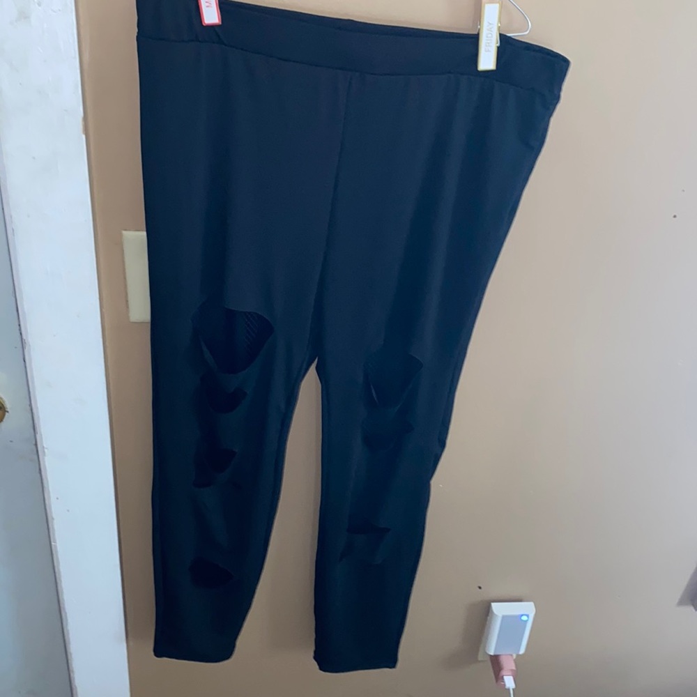 SHEIN Black Ripped Fishnet Plus Size Leggings
